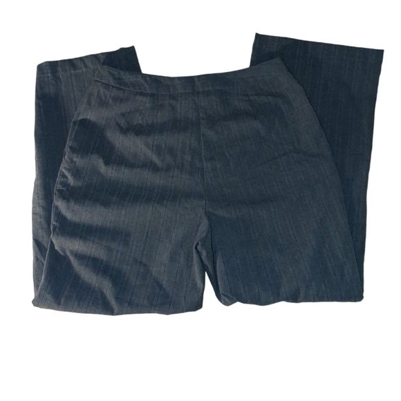 East 5th. Gray Slacks Size 4 - Picture 3 of 3